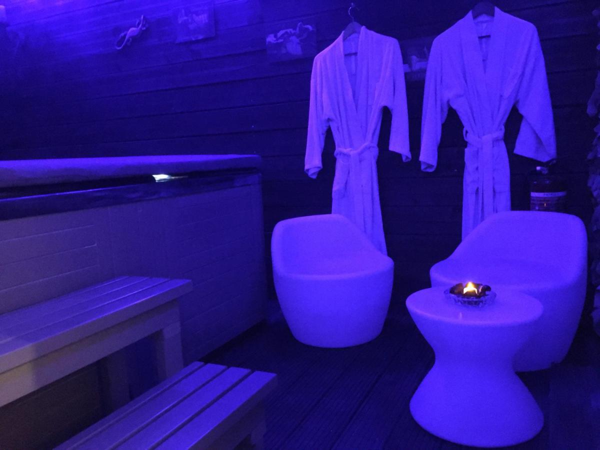 Séjour avec SPA **** sous le soleil ou sous les étoiles Vauvert Extérieur photo